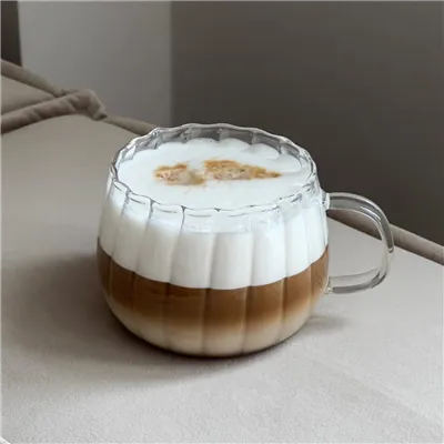 Sklenice s vlnitými stěnami 1ks 400ml Tulipány