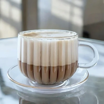 Sklenice se zvlněnými stěnami 1ks 450ml Tulipány tlusté sklo