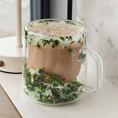GREEN MEADOW GLASS 1ks dvoustěnná termální sklenice s uchem 300ml